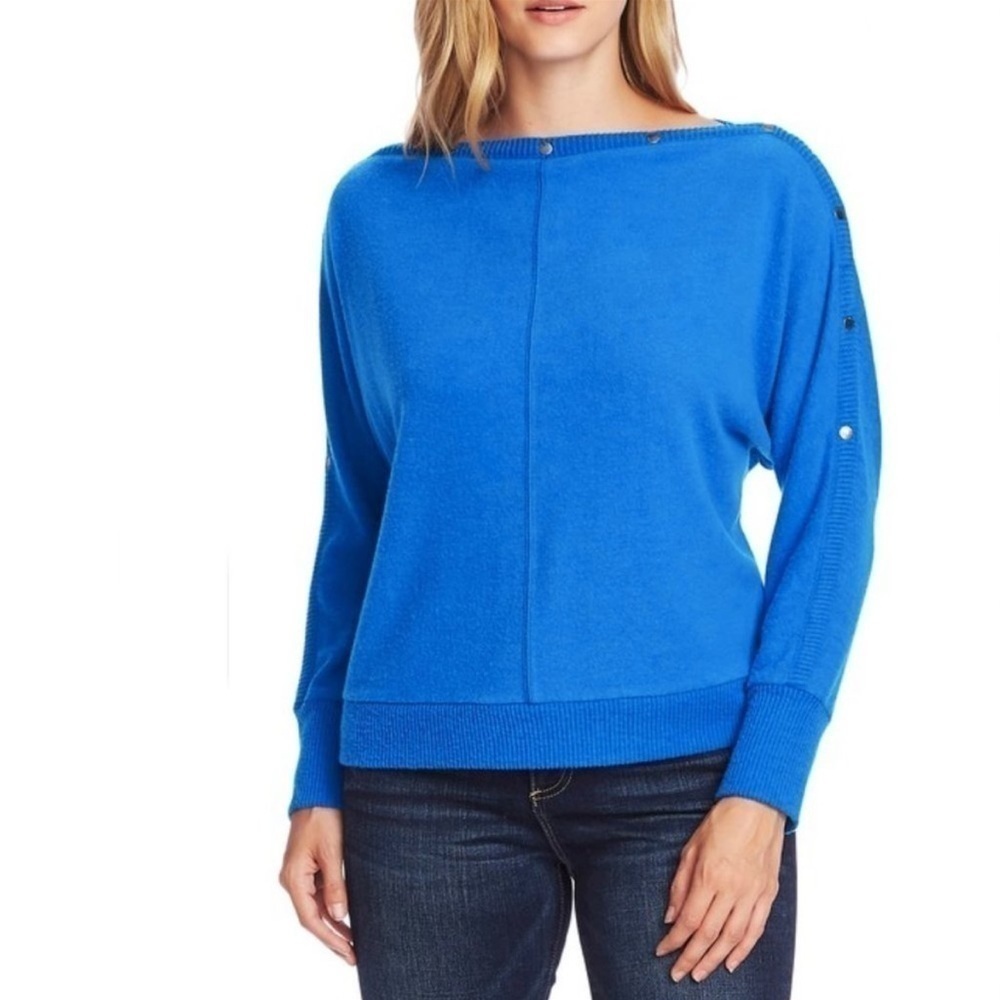 Vince camuto snap trim sweater large